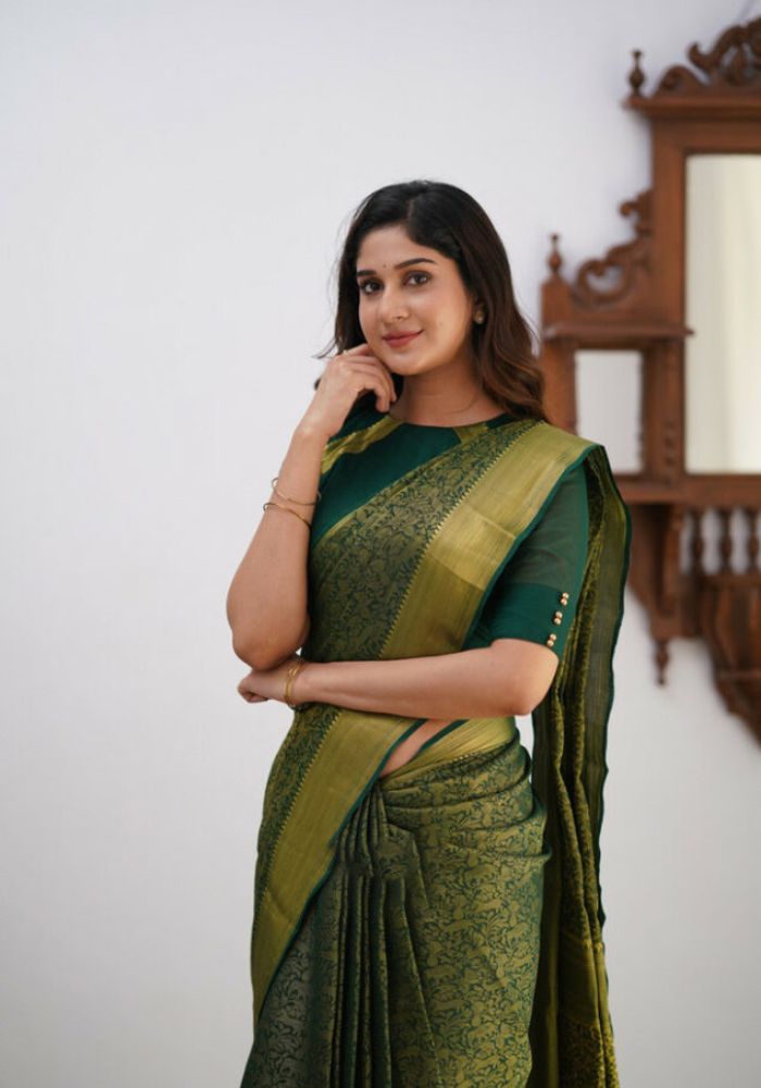 Sharini – Traditional Green Soft Silk Saree with Refined Weaves