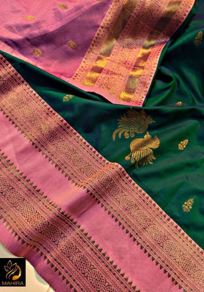 Enticing Dark Green Soft Banarasi Silk Saree With Marvellous Blouse Piece