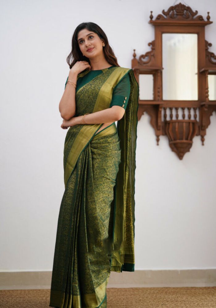Sharini – Traditional Green Soft Silk Saree with Refined Weaves