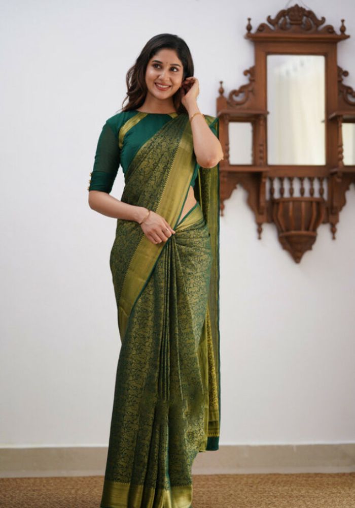 Sharini – Traditional Green Soft Silk Saree with Refined Weaves