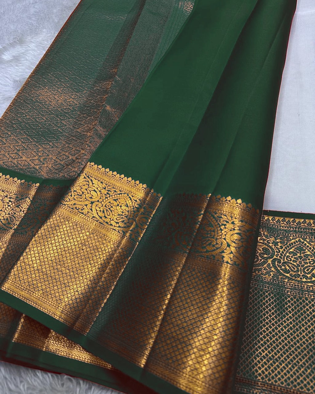 Varnika – Ivory Kanjivaram Silk Saree with Emerald Zari Border