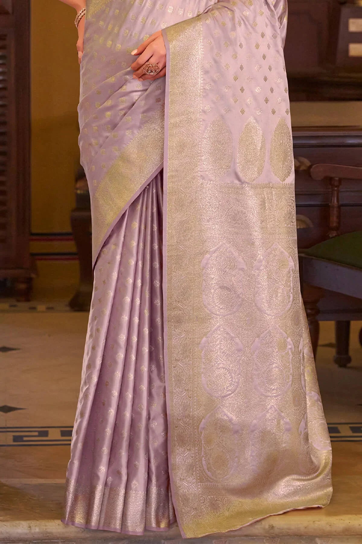 Imbrication Lavender Banarasi Satin Silk Saree With Smashing Blouse