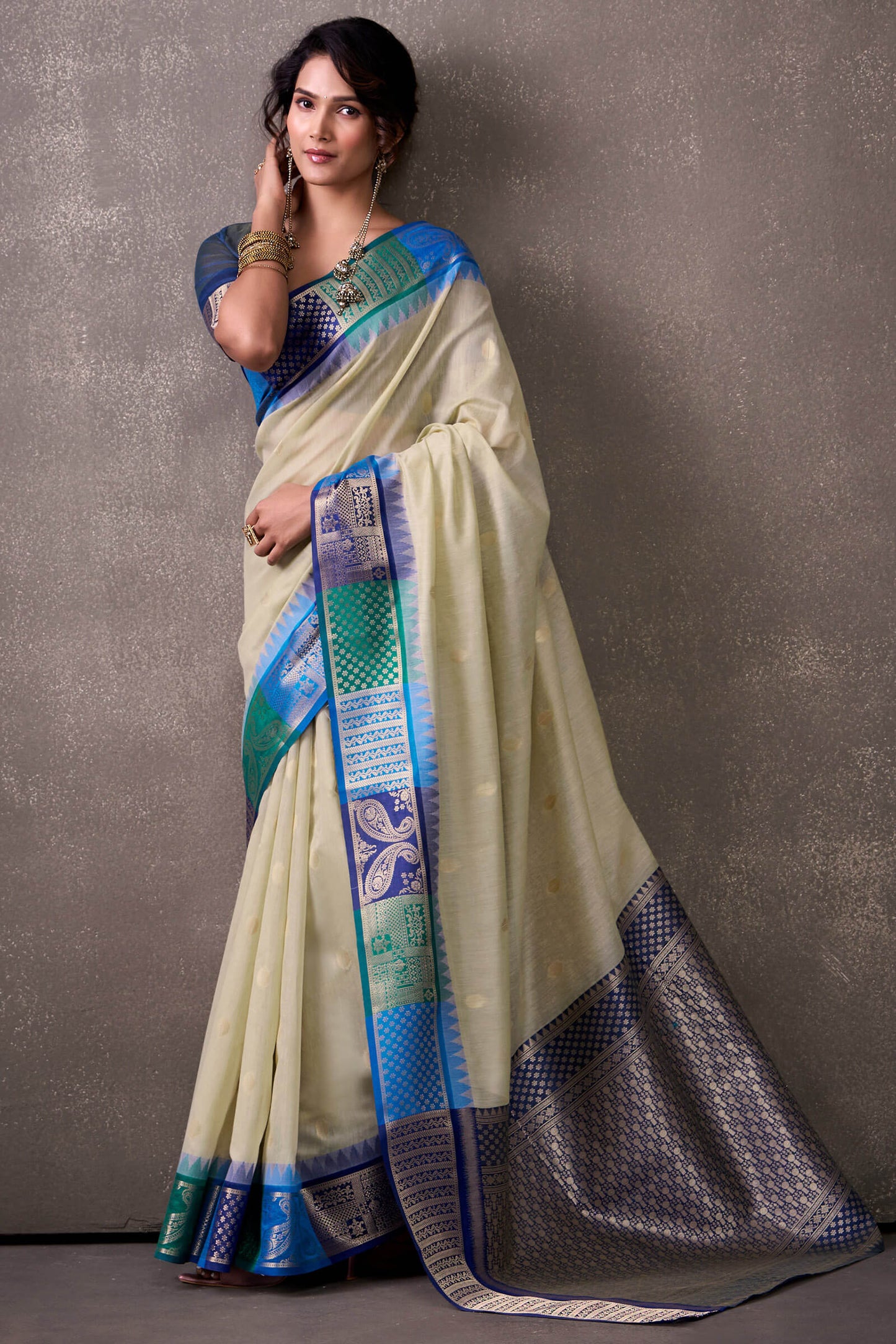 Effulgent Beige & Blue Cotton Silk Saree With Lustrous Blouse Piece
