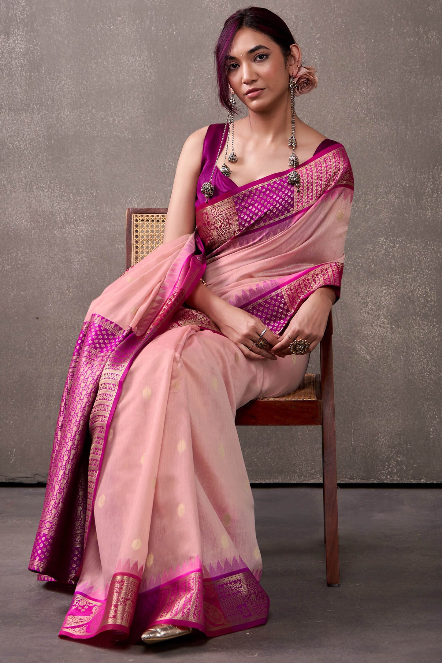 Effulgent Pink Cotton Silk Saree With Lustrous Blouse Piece