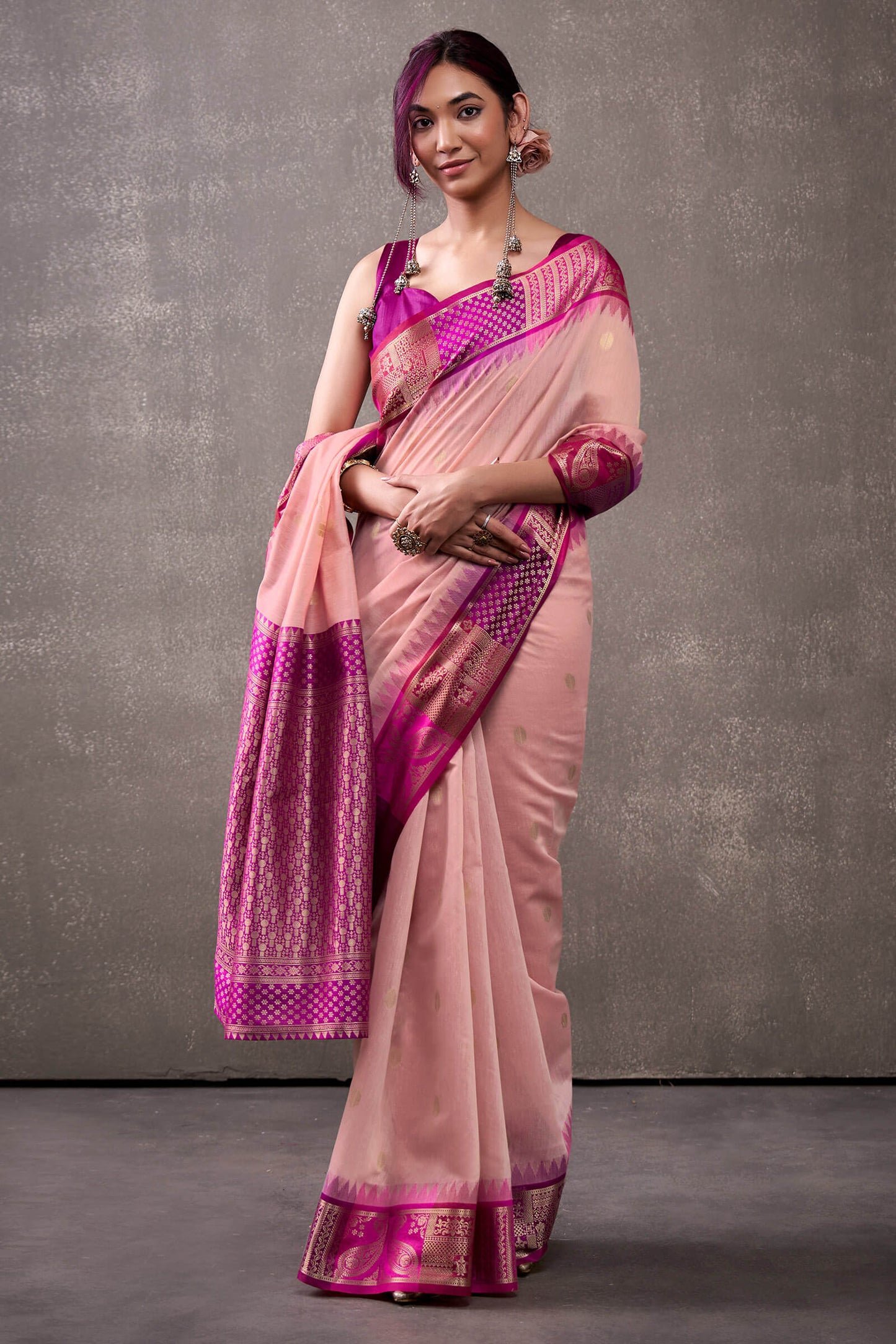 Effulgent Pink Cotton Silk Saree With Lustrous Blouse Piece